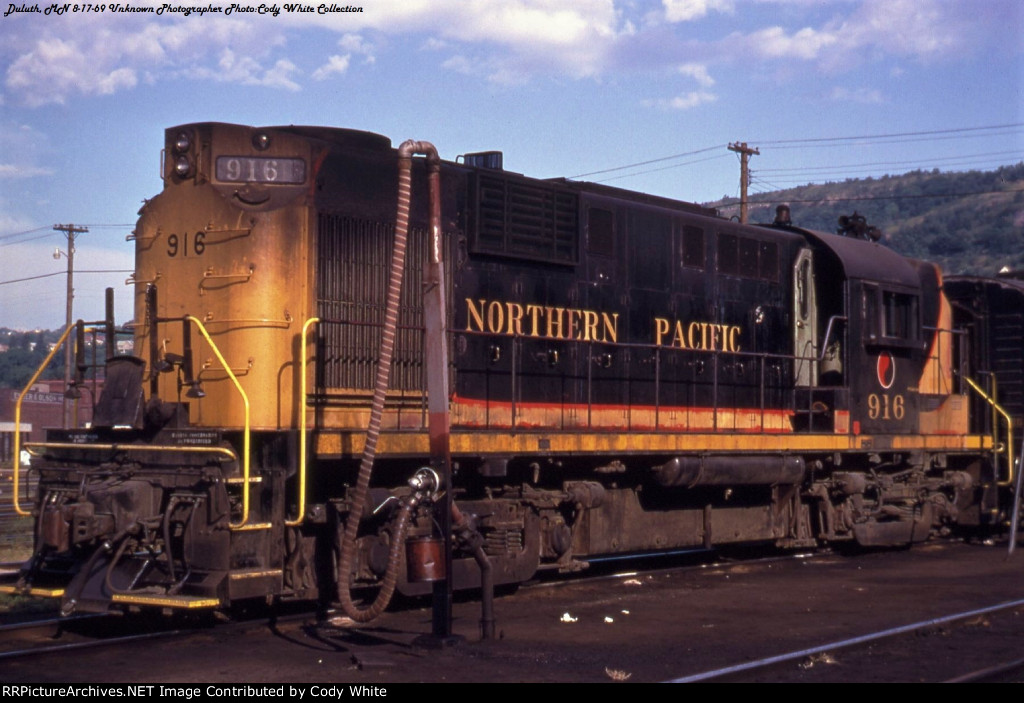 Northern Pacific RS11 916